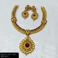 necklace set