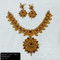 necklace set